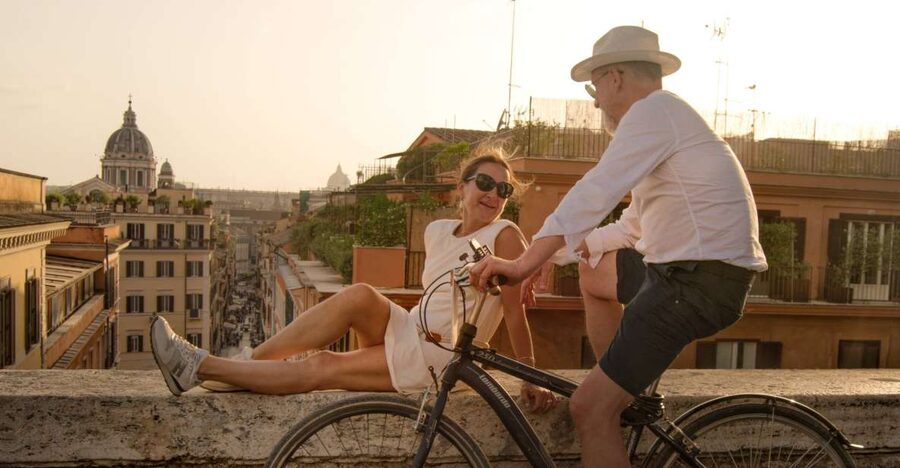 In Rome like a star: e-bike tour with photo shoot - Why this Rome photo tour is different