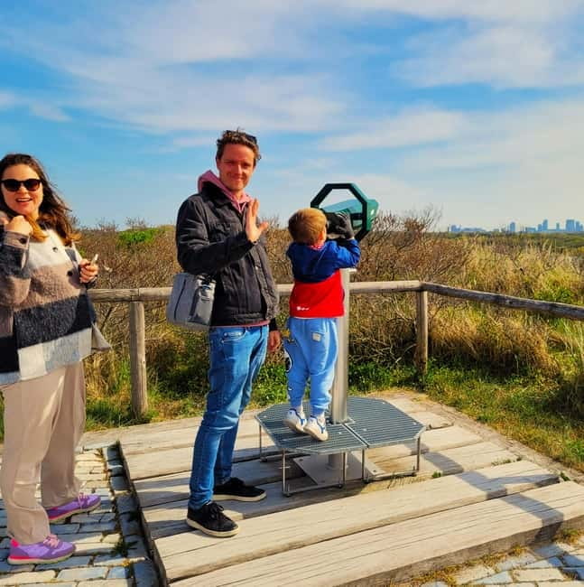 Interactive Safe 2,5hr Bike tour with Entertaining Guide - The Peace Palace and international ideals
