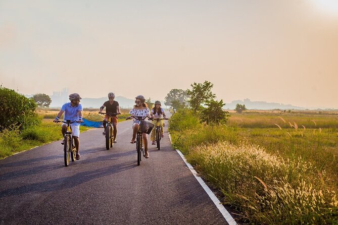 Island Hopping: Day E-Bike Exploration - The main strengths and the fair warning