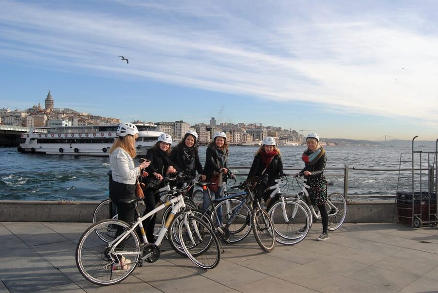 Istanbul: Eurasia Bike & Boat Half-Day Tour - Along the Marmara waterfront to Kadıköy