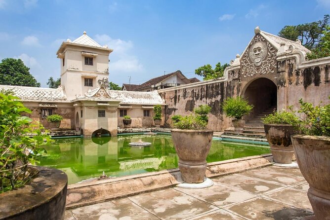 Jogja Hidden Gems - Cycling Tour - Temples, palace grounds, and lesser-known royal spaces