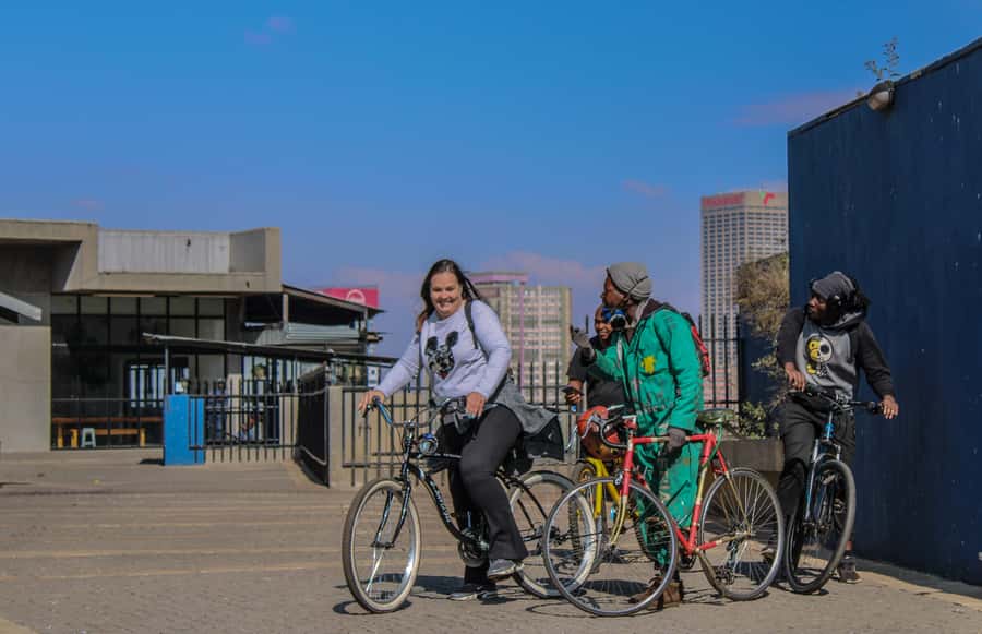 Johannesburg: Inner City Guided Cycling Tour - How difficult is the 10-kilometer ride?