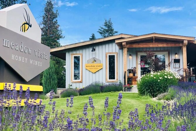 Kelowna Wine Tour by E-bike, Okanagan Valley Views and Lunch - Why the self-guided format works