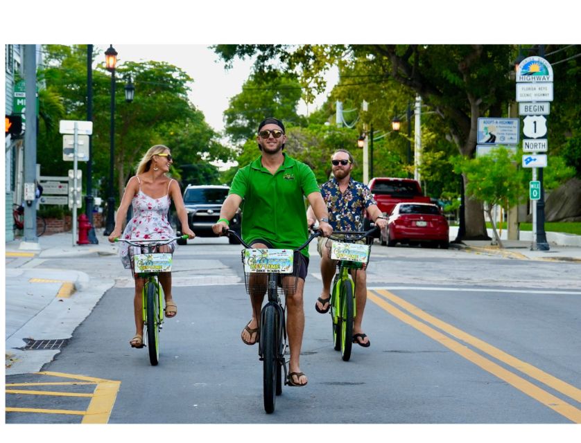 Key West: Guided Bicycle Tour with Key Lime Pie - Meeting the guide and getting ready
