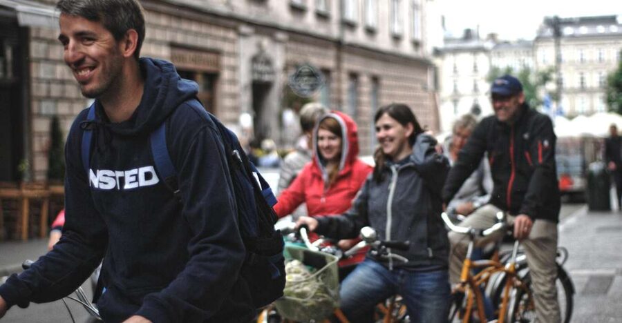 Krakow: Highlights of Krakow Bike Tour - Small Group - Podgórze and the Former WWII Ghetto
