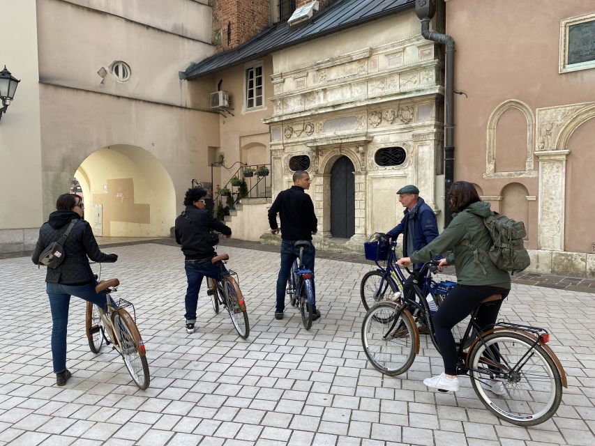 Krakow: Old Town Bike Tour with a Guide - What the Guide Adds to the Ride