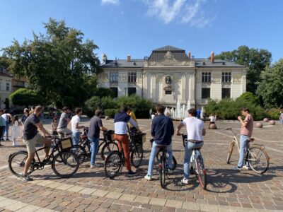 Krakow: Old Town Bike Tour with a Guide