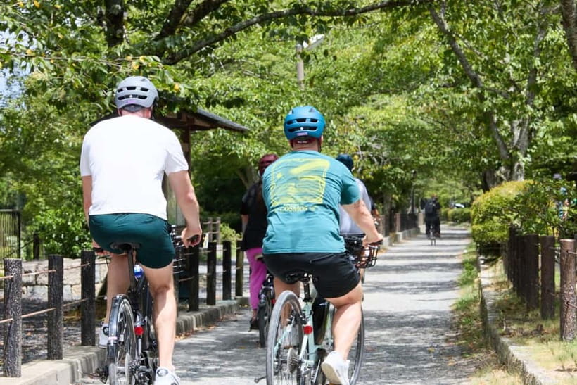 Kyoto: Hidden Gems E-Bike Tour Through Backstreets & Temples - Why This Kyoto Ride Works So Well