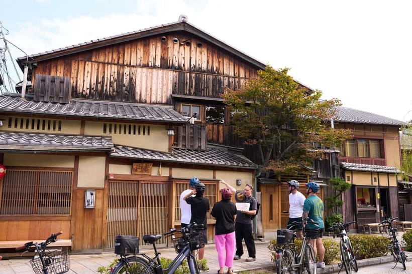 Kyoto: Hidden Gems E-Bike Tour Through Backstreets & Temples - Kyoto Imperial Palace and the Long View