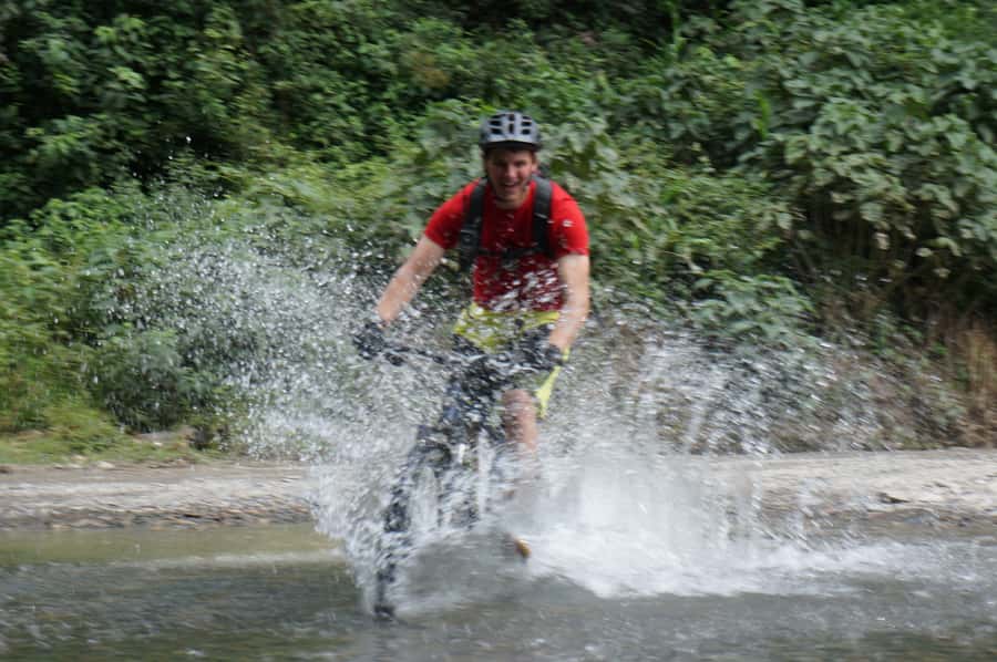 La Paz: Mountain Bike Down the World's Most Dangerous Road - The ride in five useful facts