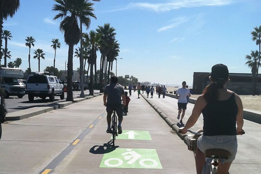 LA: Santa Monica & Venice Beach Bike Adventure - What the guide adds to the ride