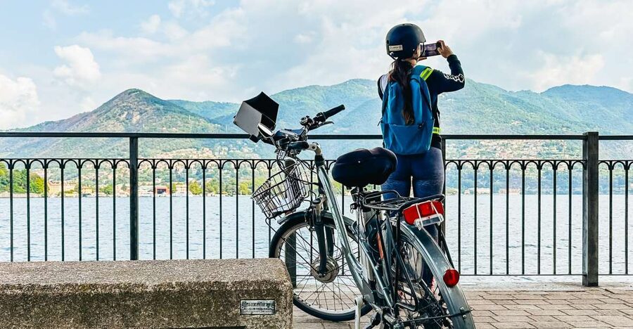 Lake Como: eBike Tour with Live Guide, eHelmet, and iPad - The iPad Mini turns buildings into stories