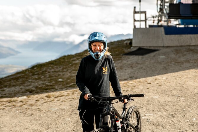 Lake Dunstan Cycleway Bike Rental With Return Luxury Shuttle - Price, group size, and practical value