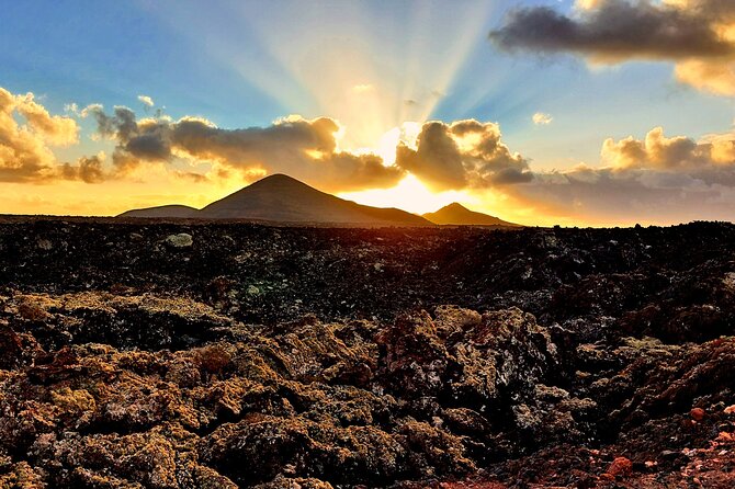 Lanzarote E-Bike Tour: Volcano Craters & Scenic Vineyards - La Geria and the art of growing grapes in ash