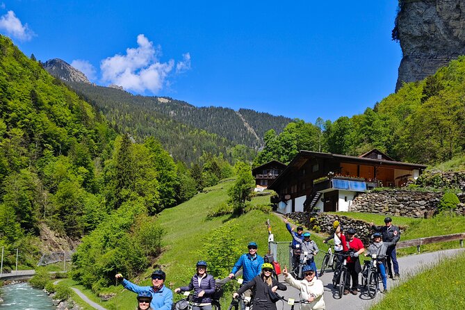 Lauterbrunnen Valley Waterfalls E-bike Tour with Swiss Picnic - The Swiss picnic in the Lauterbrunnen Valley