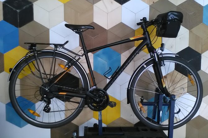 Lecce Bike Rental - Starting near Lecce’s cathedral