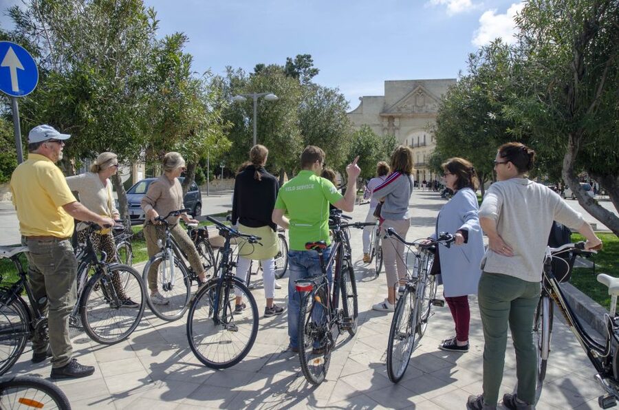 Lecce: City Highlights Guided Tour by Bike - Piazza del Duomo, Lecce’s grand opening