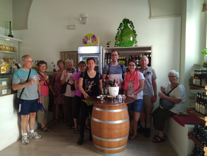 Lecce: Guided Tour & Wine Tasting by Bike - Why a bike works so well in Lecce