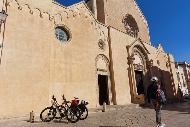 Lecce to Galatina E-Bike: Olive Mill & Wine Tasting + Taxi back - Inside the Basilica di Santa Caterina d’Alessandria