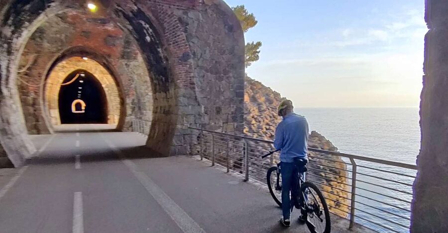 Levanto: Guided E-Bike Tour in Framura with Wine & Focaccia - Why this Levanto e-bike tour is worth considering