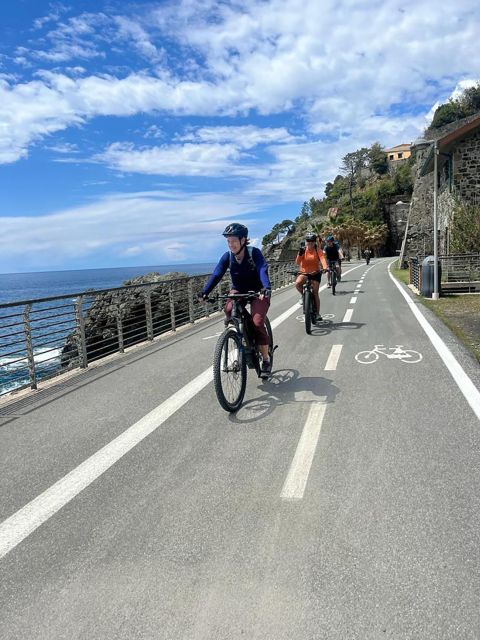 Levanto: Guided E-Bike Tour in Framura with Wine & Focaccia - Starting in Levanto with a proper bike lesson