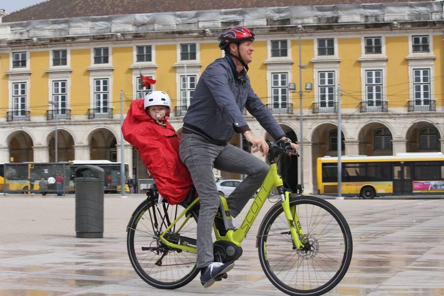 Lisbon: 3-Hour Tour by E-Bike - Rolling through Alfama’s old streets