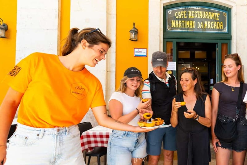 Lisbon: Bike Tour from Lisbon to Belém + Liquor & Pastry - Ginjinha in the city center