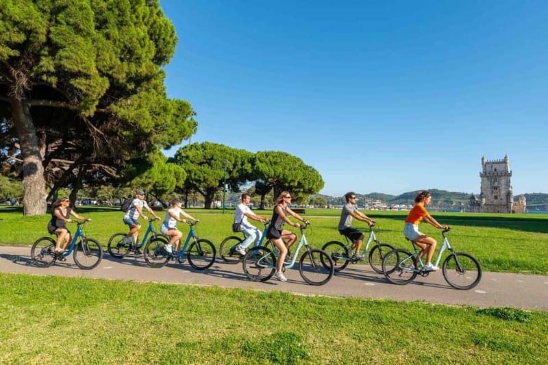 Lisbon: Bike Tour from Lisbon to Belém + Liquor & Pastry - The Monument to the Discoveries and Belém Tower