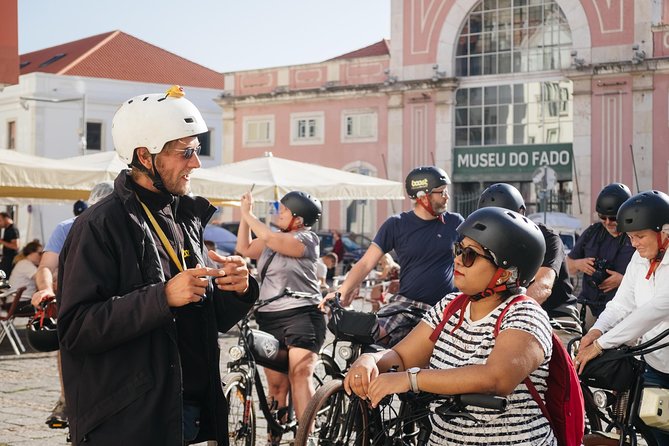 Lisbon E-Bike Tour Commerce Square, Mouraria and Alfama - São Jorge Castle from the outside and above