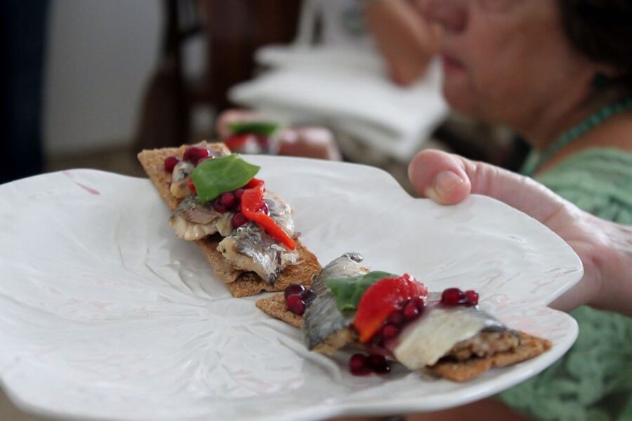 Lisbon: Portuguese Petiscos Tasting Tour by E-Bike - Four things to know before you book
