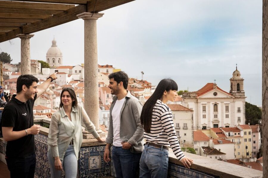 Lisbon: Private Boat Trip, Guided Walking Tour, Bike & Tram - Belém’s monuments and the pastry worth planning around
