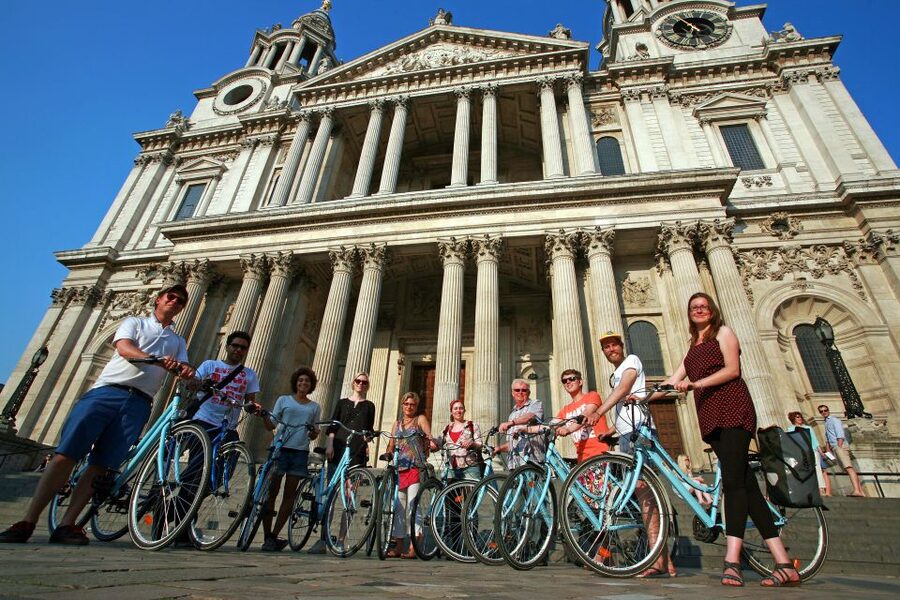 London: East London Town 3.5-Hour Bike Tour - St. Paul’s and the City’s Tiny Churches
