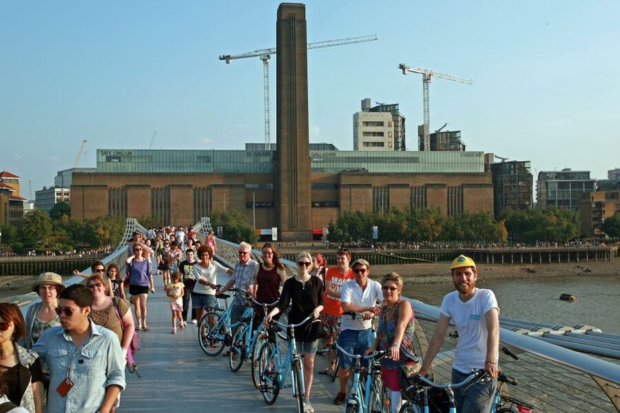 London: East London Town 3.5-Hour Bike Tour - From Gabriel’s Wharf to Shakespeare’s South Bank