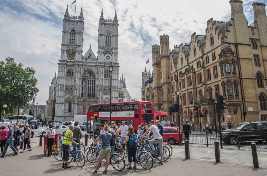 London: Guided Bike Tour of Central London - Carnaby Street and Soho’s Music Past