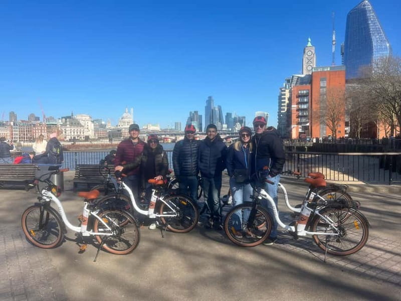 London: Guided E-bike Tour - Trafalgar Square and the road to Buckingham Palace