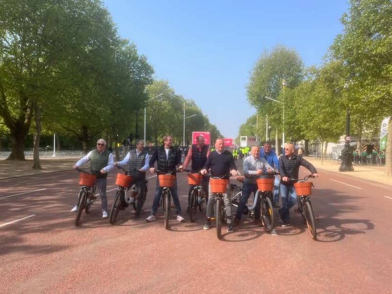 London: Guided E-bike Tour - Shakespeare’s Globe and the food-market stop