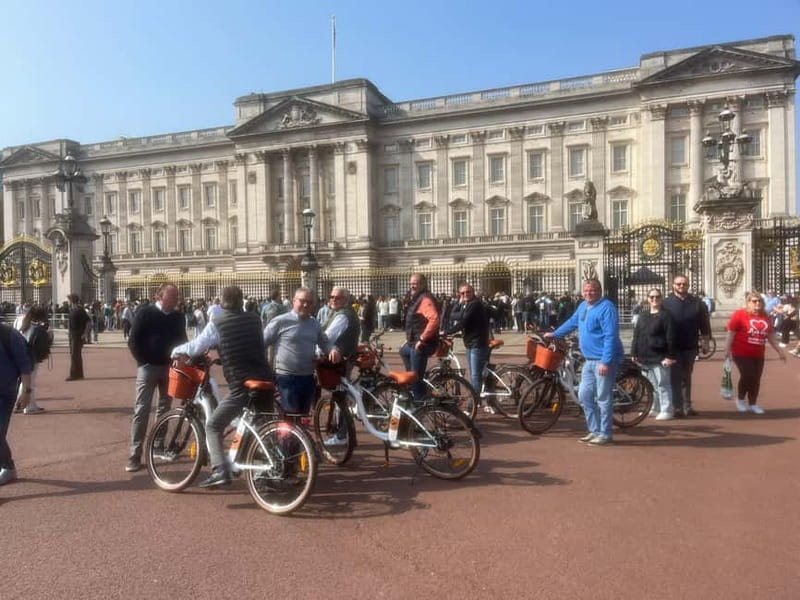 London: Guided E-bike Tour - Safety, pace, and what to wear