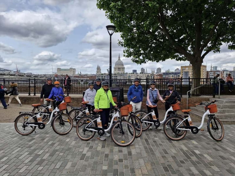 London: Guided E-bike Tour - Starting in the City of London