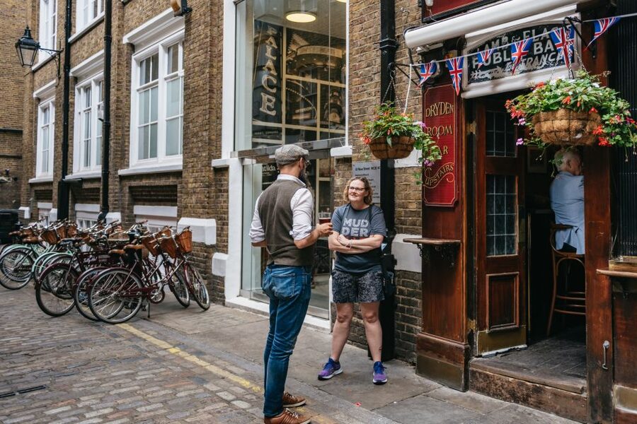 London: Landmarks & Secrets Bike Tour with Pub & Street Art - Starting near Lambeth Palace