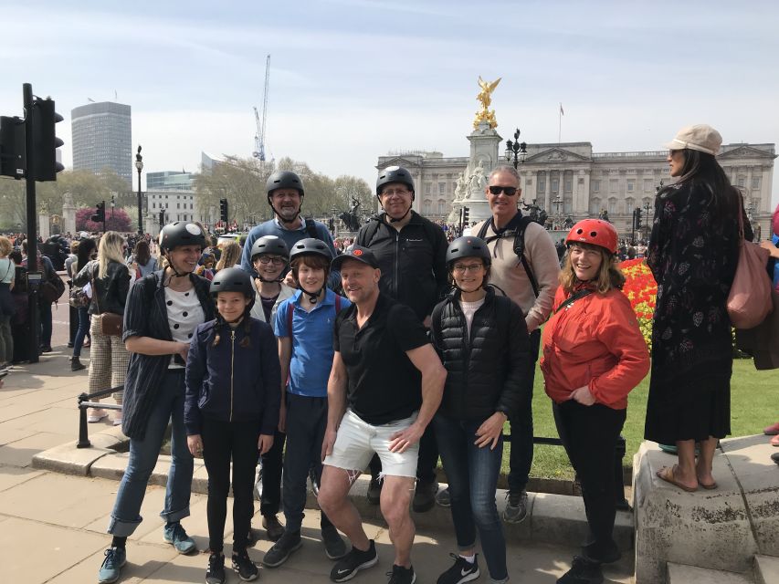London: Parks and Palaces Guided Morning Bike Tour - Buckingham Palace and the changing of the guard