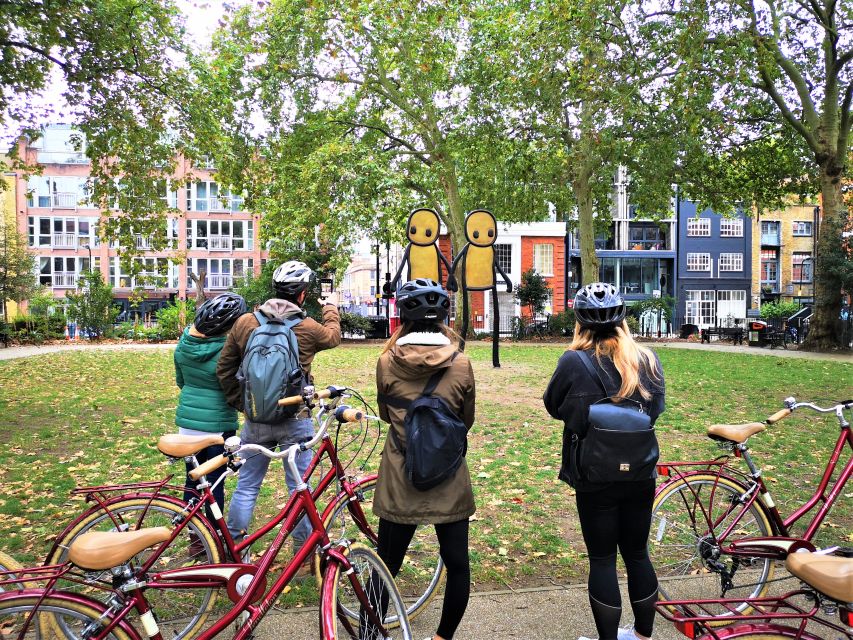 London: Street Art Bike Tour - Brick Lane: the quick opening look