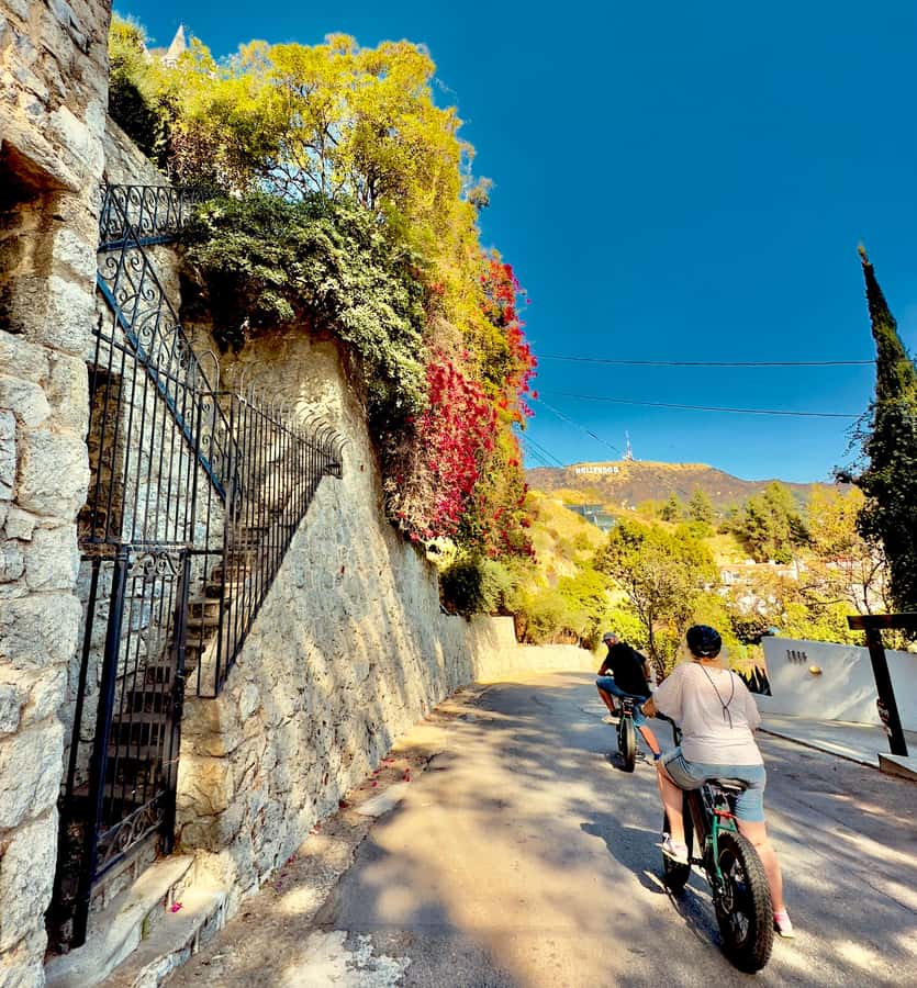 Los Angeles: Scott E-Bike Tours to the Hollywood Sign & More - What makes Scott the right guide for this experience