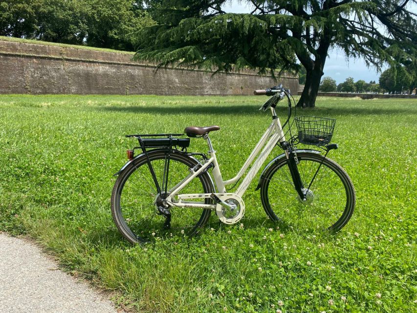Lucca: E-Bike Rental - Extending the ride to villas, farms, and hill villages