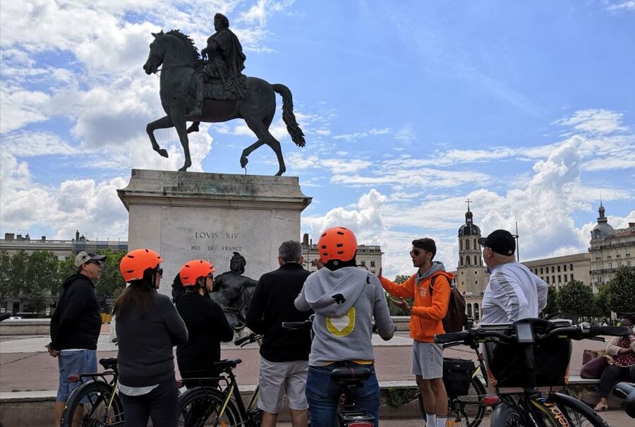 Lyon: 2-Hour Electric Bike Tour with a Local Guide - Why an e-bike makes sense in Lyon
