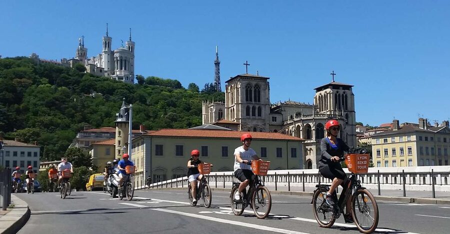 Lyon: 2-Hour Electric Bike Tour with a Local Guide - Place Bellecour gives you Lyon’s big-city opening