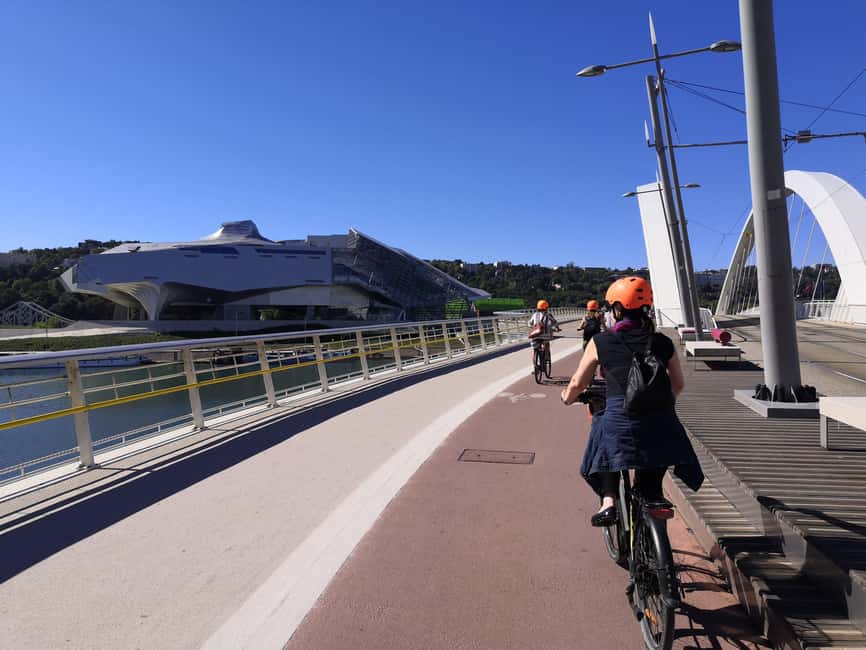 Lyon: 3-Hour Guided E-Bike Tour - The bikes, effort, and safety