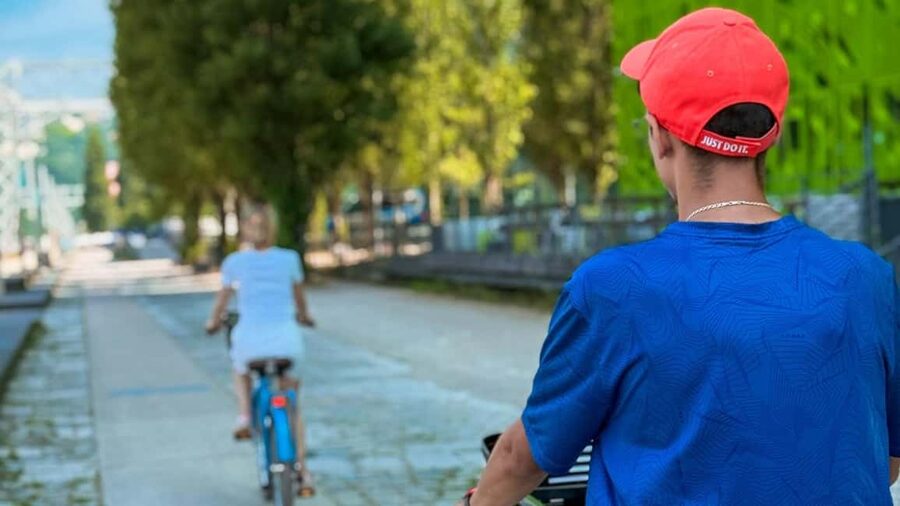 Lyon: Guided City Bike Tour - Starting Near Vieux Lyon at 7 Quai Romain Rolland