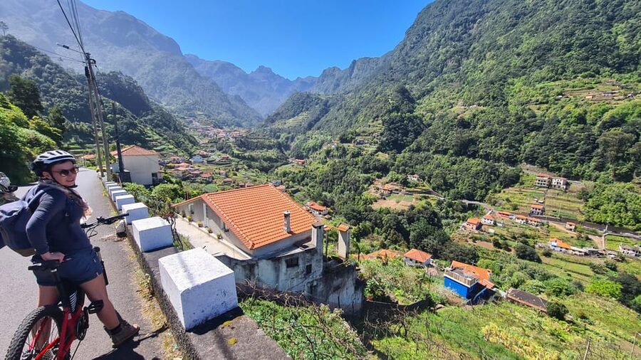 Madeira: Guided E-bike Tour of the North Coast - Hotel Pickup and the Road to Boaventura