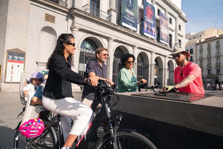 Madrid: 3 h. Guided Highlights Bike Tour with Optional Tapas - Key details before you book
