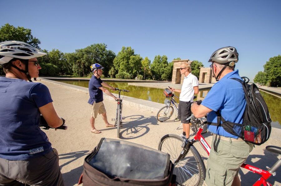 Madrid City Guided Bike/E-Bike Tour for Small Groups - Guide quality and language choices